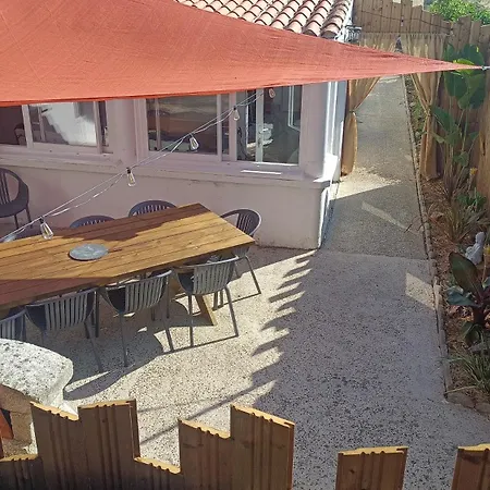 Maison De Pecheur Bord De LʼAiguillon-sur-Mer